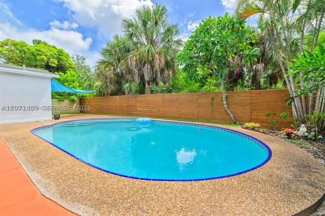 851 SW 49th Ter 3, Margate, FL 33068