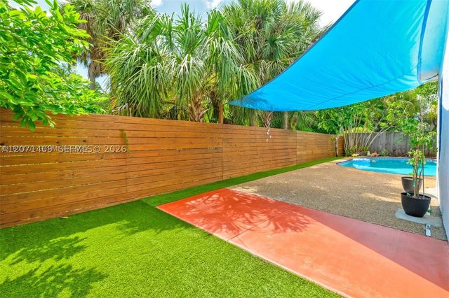 851 SW 49th Ter 3, Margate, FL 33068