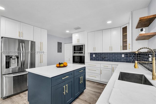 851 SW 49th Ter 3, Margate, FL 33068