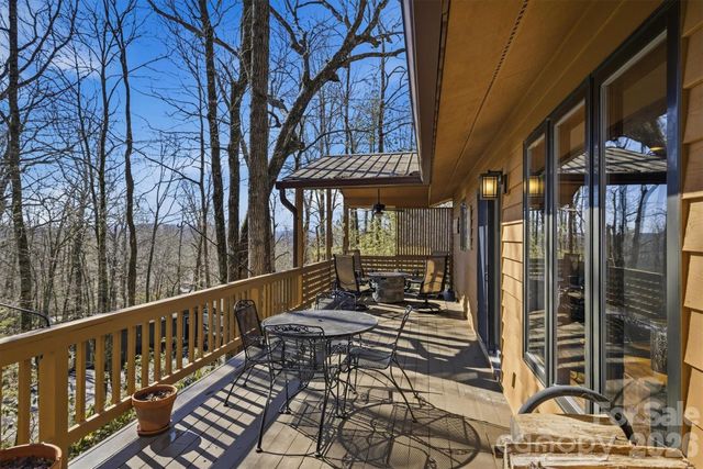 25 Poke Road, Newland, NC 28657