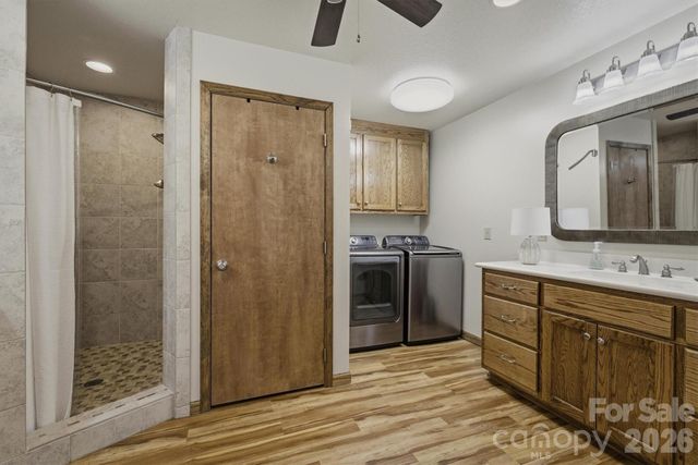 25 Poke Road, Newland, NC 28657