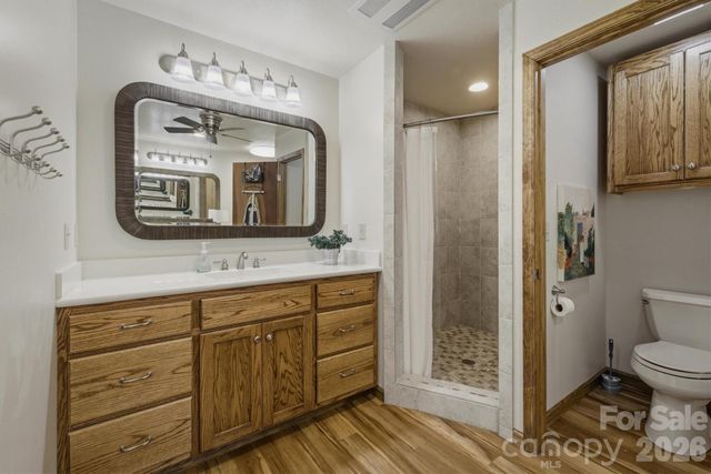 25 Poke Road, Newland, NC 28657