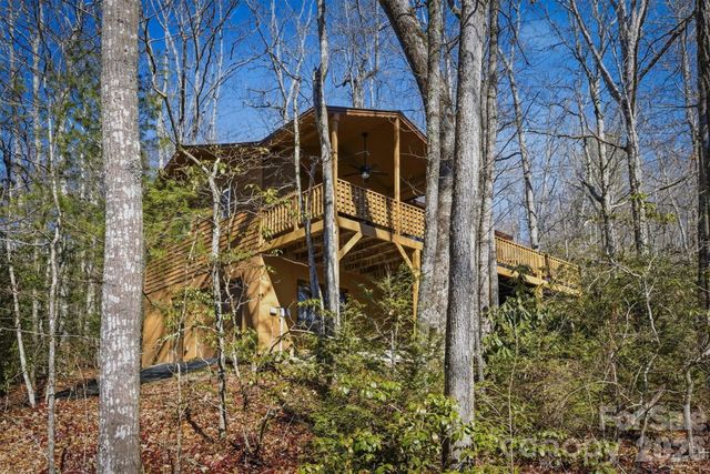 25 Poke Road, Newland, NC 28657