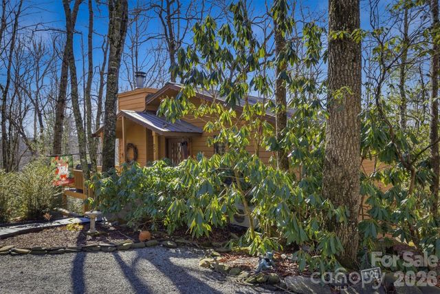 25 Poke Road, Newland, NC 28657