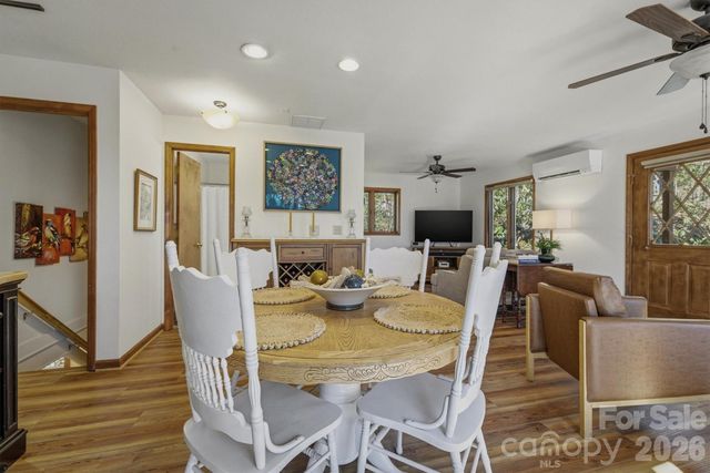 25 Poke Road, Newland, NC 28657