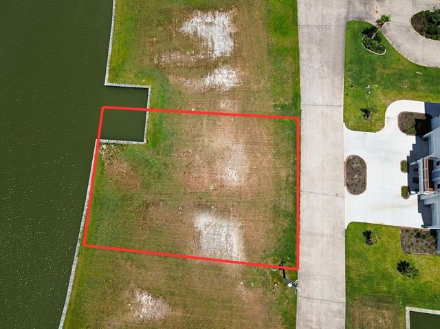 6 Sugarloaf, Hitchcock, TX 77563