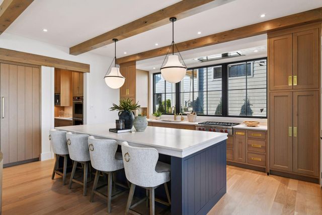 254 Lake Street, Excelsior, MN 55331