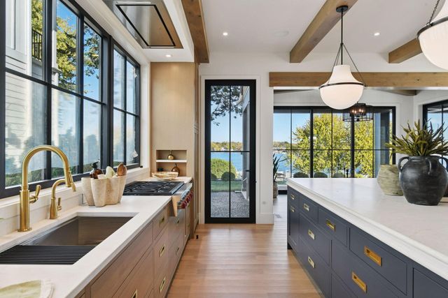 254 Lake Street, Excelsior, MN 55331