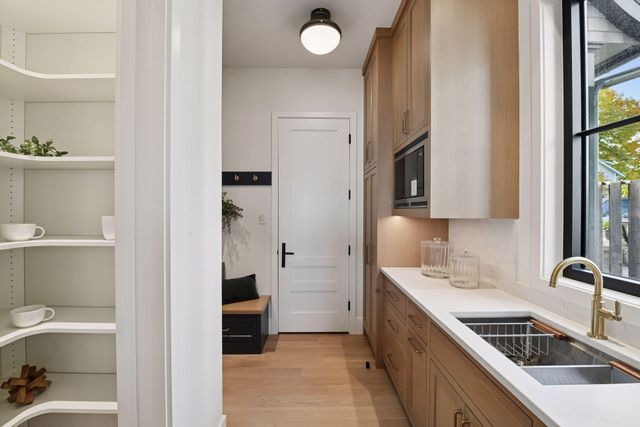 254 Lake Street, Excelsior, MN 55331