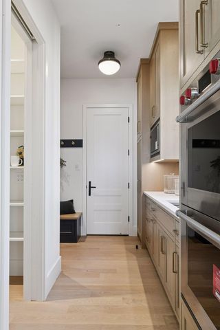 254 Lake Street, Excelsior, MN 55331