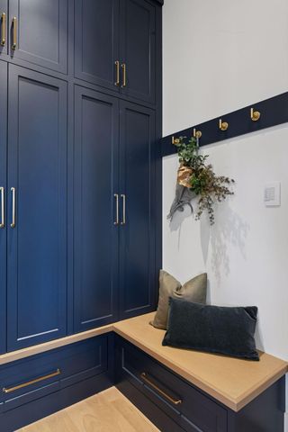 254 Lake Street, Excelsior, MN 55331