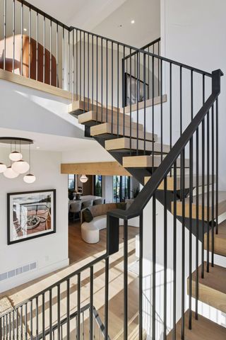 254 Lake Street, Excelsior, MN 55331