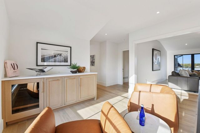 254 Lake Street, Excelsior, MN 55331