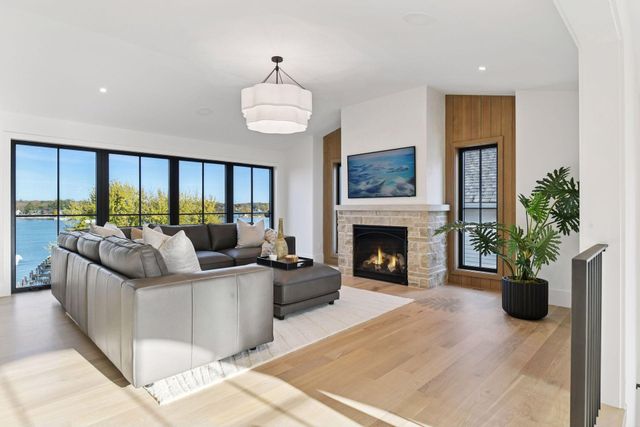 254 Lake Street, Excelsior, MN 55331