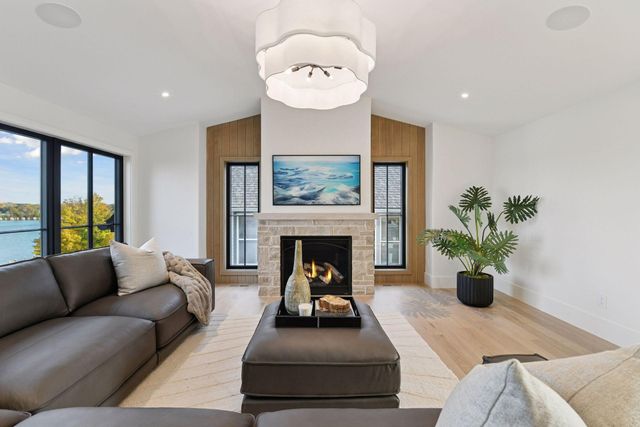 254 Lake Street, Excelsior, MN 55331