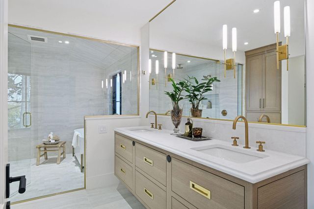 254 Lake Street, Excelsior, MN 55331