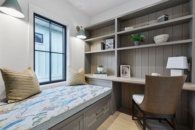 254 Lake Street, Excelsior, MN 55331