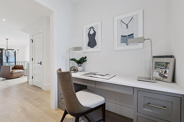 254 Lake Street, Excelsior, MN 55331