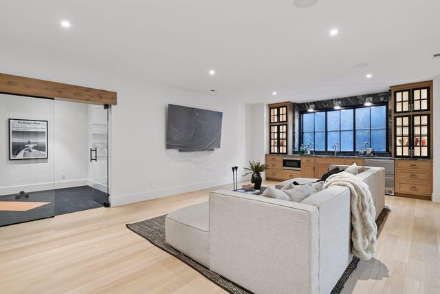 254 Lake Street, Excelsior, MN 55331