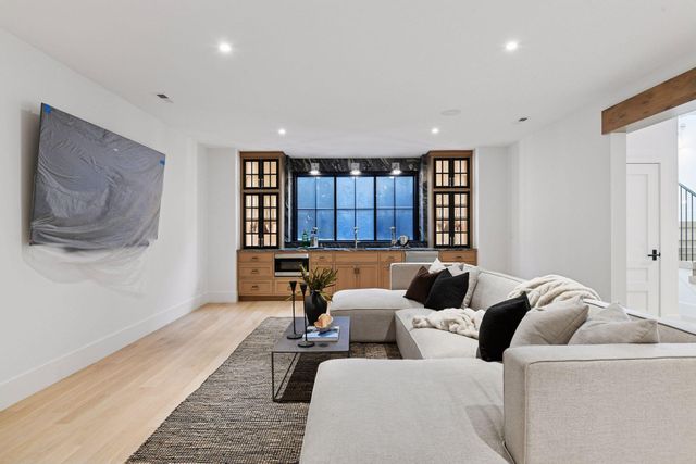 254 Lake Street, Excelsior, MN 55331