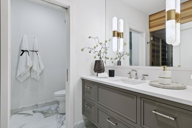 254 Lake Street, Excelsior, MN 55331