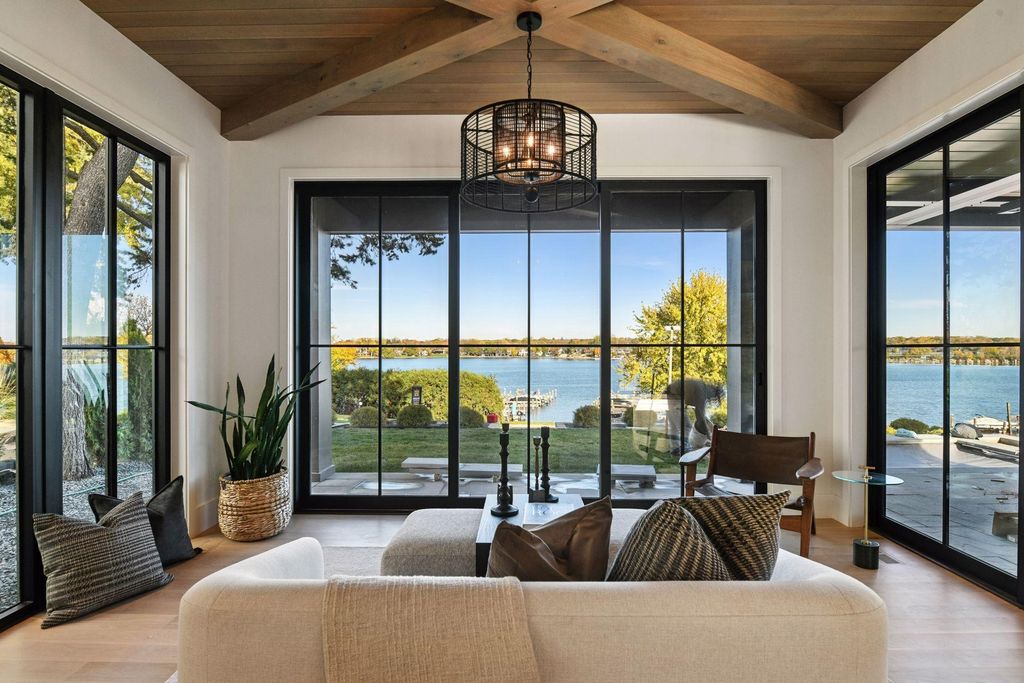 254 Lake Street, Excelsior, MN 55331