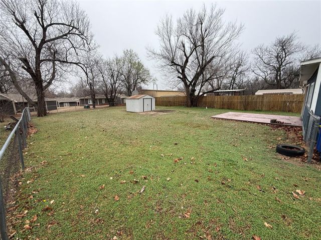406 S Pine Street, Guthrie, OK 73044