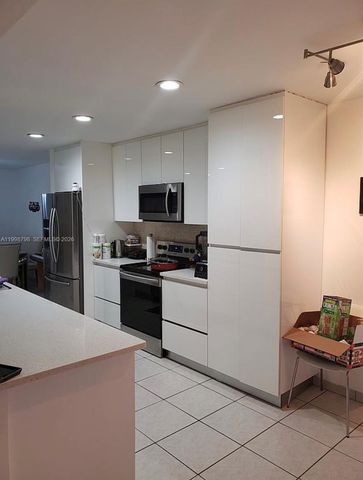 3301 Raleigh St 4A, Hollywood, FL 33021