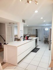 3301 Raleigh St 4A, Hollywood, FL 33021