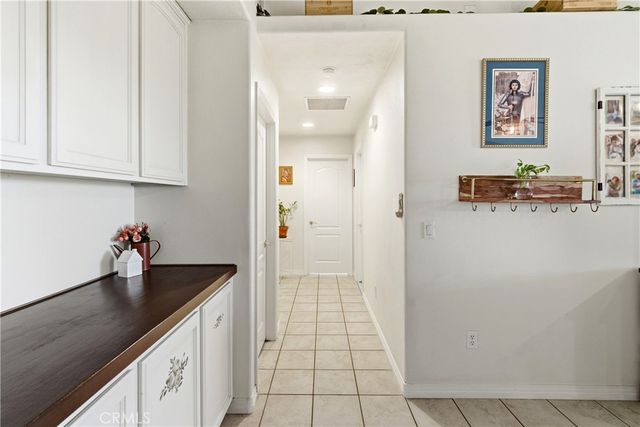 7330 Smoke Tree, Phelan, CA 92371