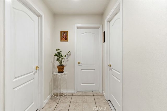 7330 Smoke Tree, Phelan, CA 92371