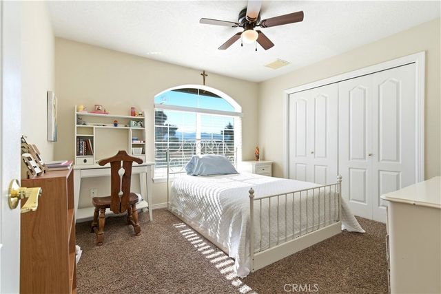 7330 Smoke Tree, Phelan, CA 92371