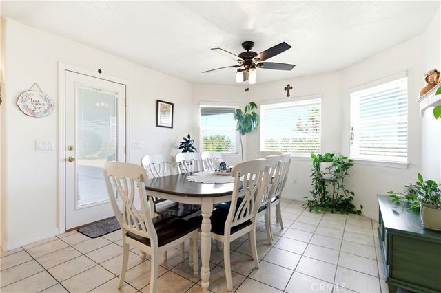 7330 Smoke Tree, Phelan, CA 92371