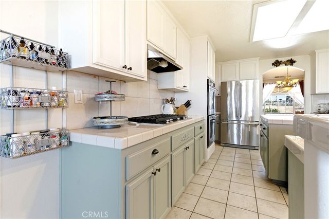 7330 Smoke Tree, Phelan, CA 92371