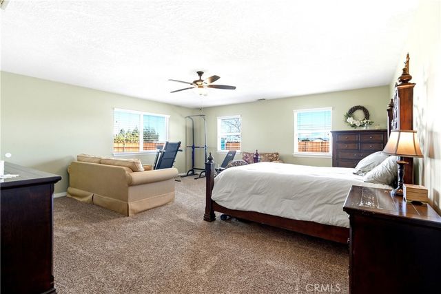 7330 Smoke Tree, Phelan, CA 92371