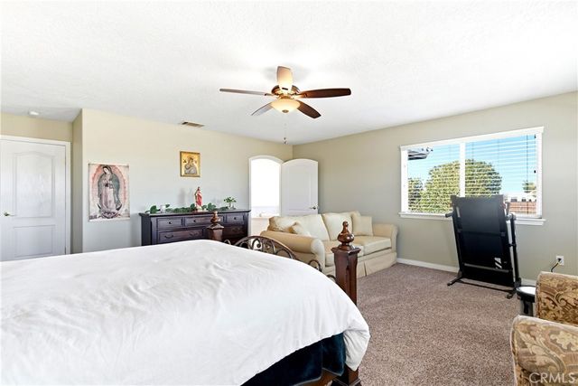 7330 Smoke Tree, Phelan, CA 92371