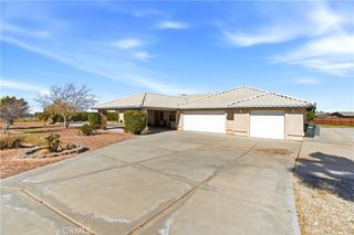 7330 Smoke Tree, Phelan, CA 92371
