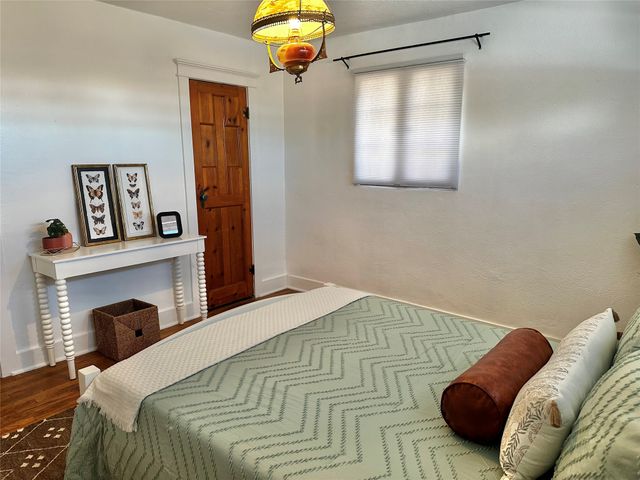 1626 Paseo de Peralta, Santa Fe, NM 87501