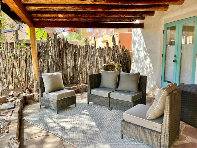 1626 Paseo de Peralta, Santa Fe, NM 87501