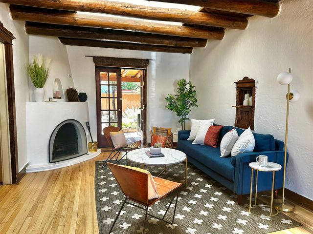 1626 Paseo de Peralta, Santa Fe, NM 87501