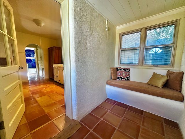 1626 Paseo de Peralta, Santa Fe, NM 87501
