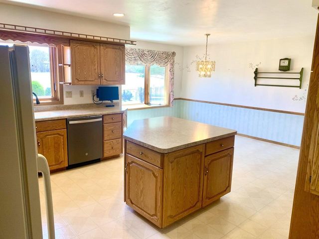 3128 CONCORDIA LANE, Green Bay, WI 54311