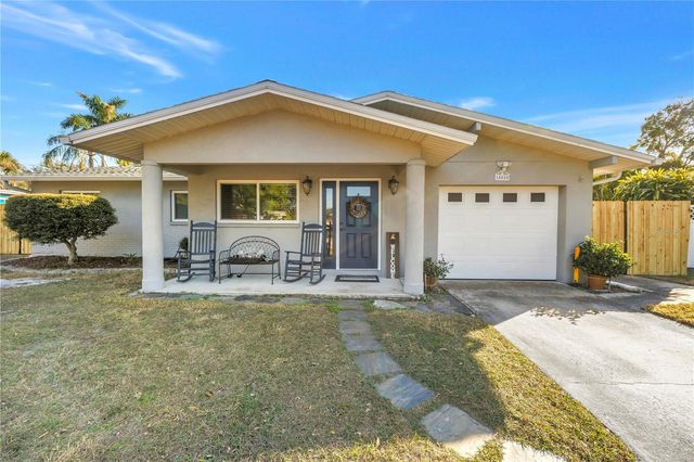 10020 PANAMA COURT, Seminole, FL 33776