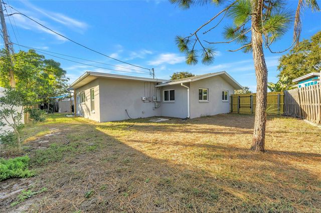 10020 PANAMA COURT, Seminole, FL 33776