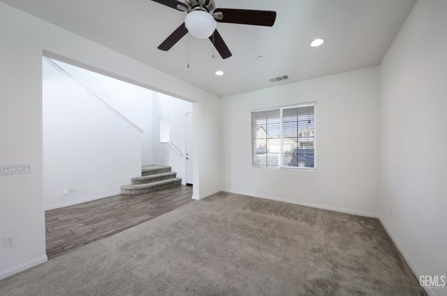 5017 Clear Crystal Drive, Bakersfield, CA 93313