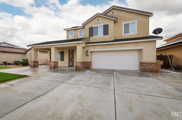 5017 Clear Crystal Drive, Bakersfield, CA 93313