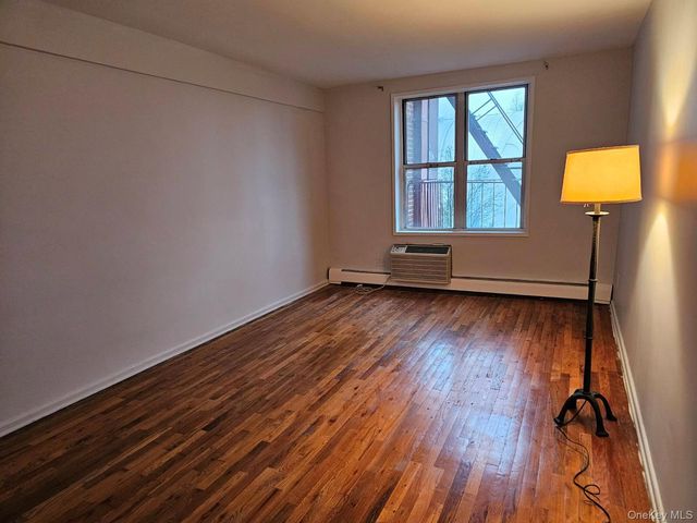 151-05 Cross Island Parkway 3E, Whitestone, NY 11357