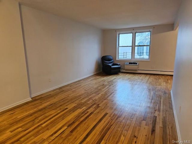 151-05 Cross Island Parkway 3E, Whitestone, NY 11357