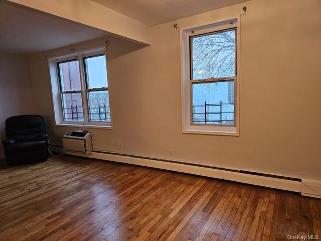 151-05 Cross Island Parkway 3E, Whitestone, NY 11357
