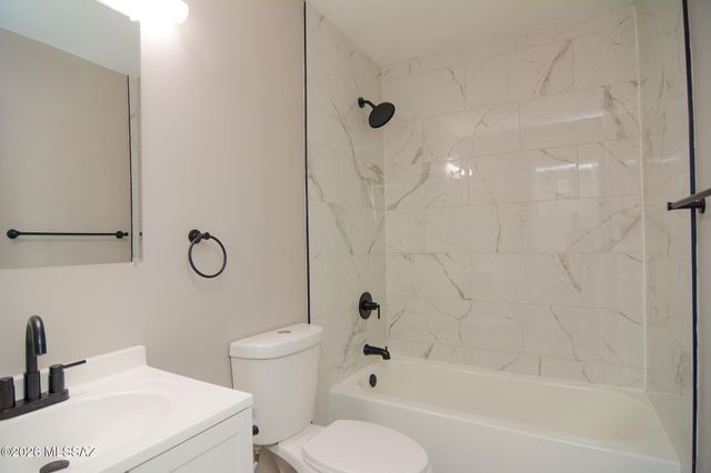 1933 E Granito Vista, Tucson, AZ 85713